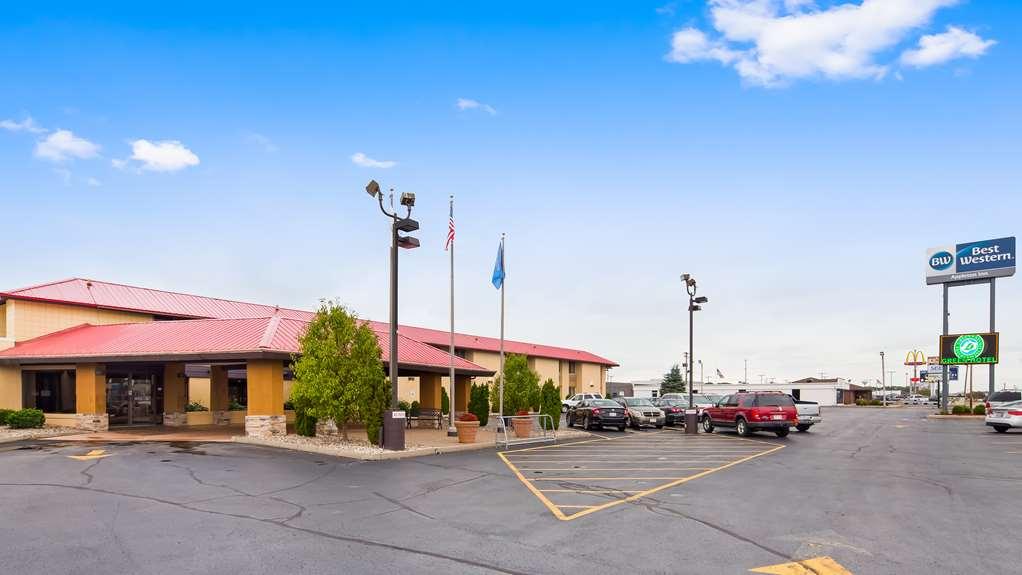 Americinn By Wyndham Appleton Downtown Exterior photo