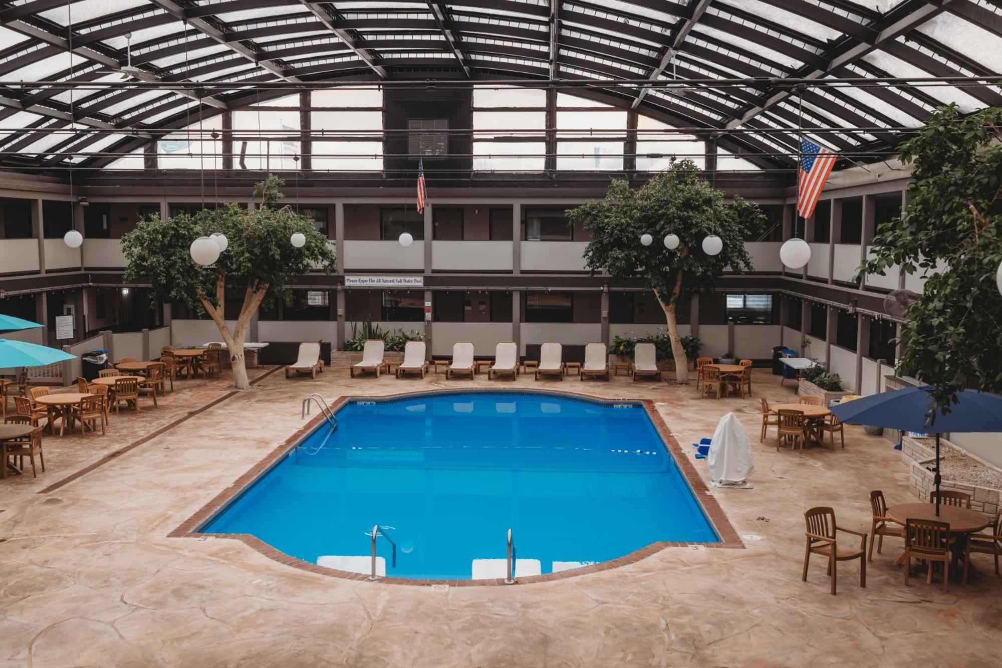 Americinn By Wyndham Appleton Downtown Exterior photo